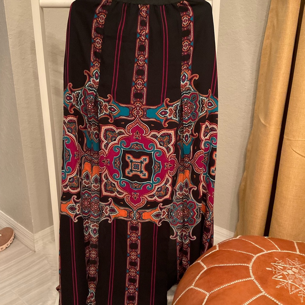 Bebe Sz XS Long Maxi Skirt
